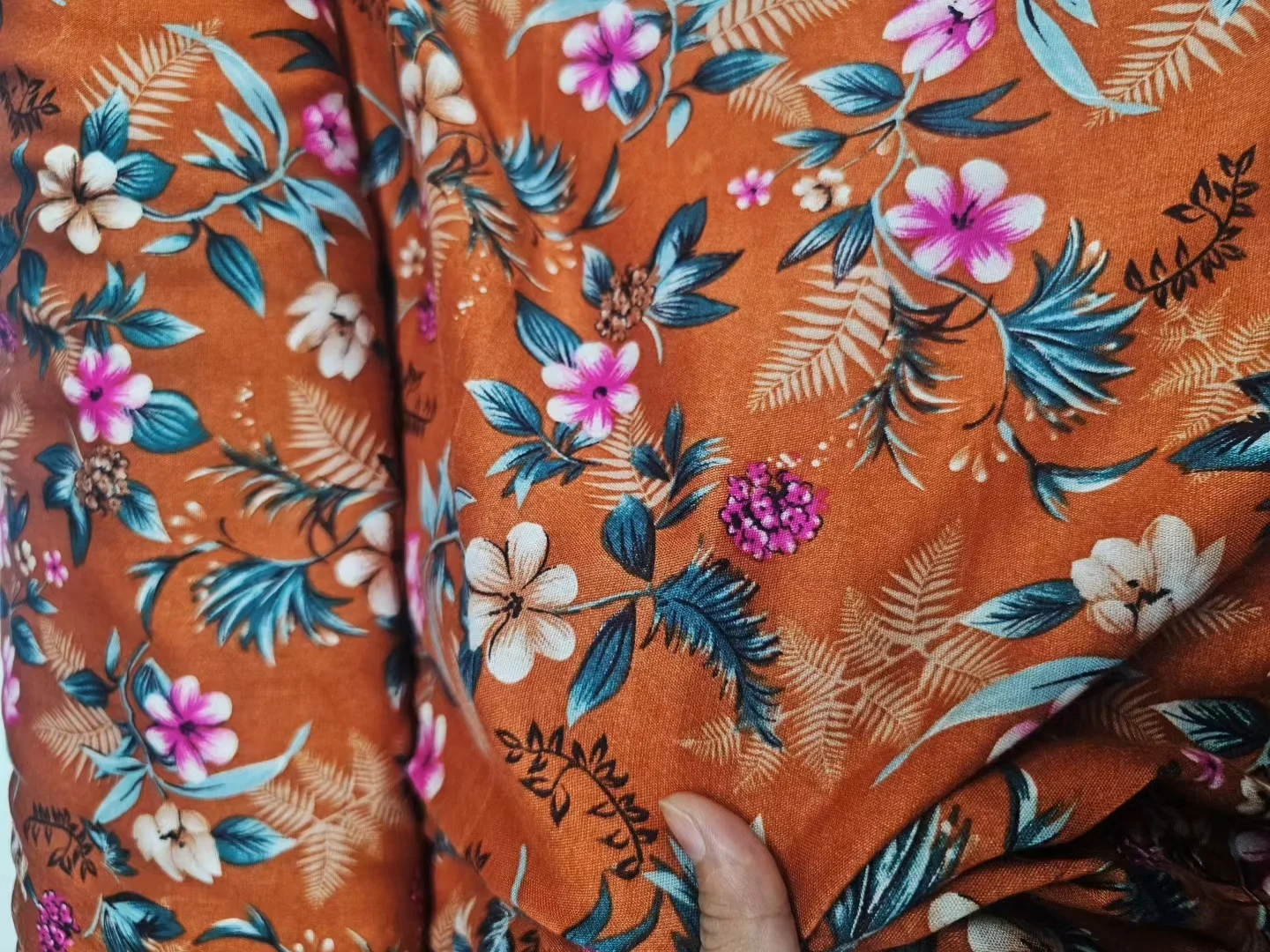 پارچه نخی طرح 5